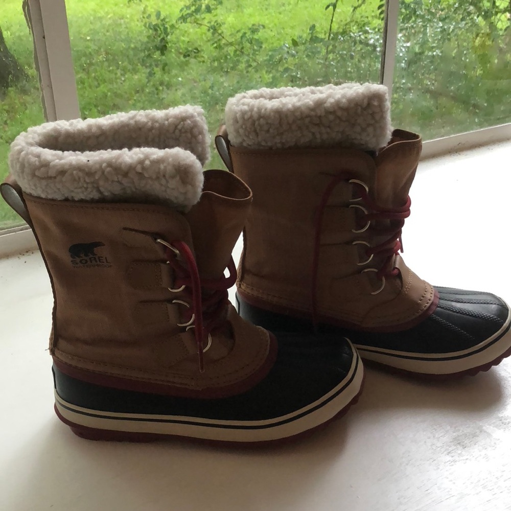 Sorel Caribou Waterproof snow boots - Picture 1 of 6